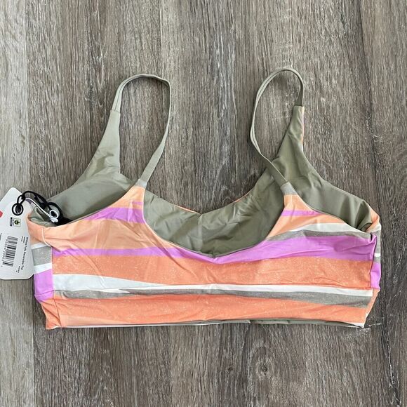 NWT Prana Willow Falls Reversible Top in Waves - Size: Medium - Picture 4 of 9